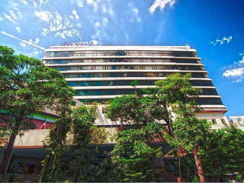 Rachaphruk Grand Hotel Nakhon Ratchasima Ngoại thất bức ảnh