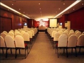 Rachaphruk Grand Hotel Nakhon Ratchasima Ngoại thất bức ảnh